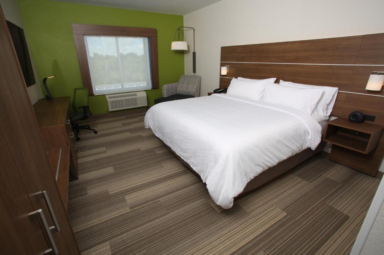 Holiday Inn Express Hotel And Suites Lincoln Airport By Ihg Exterior foto